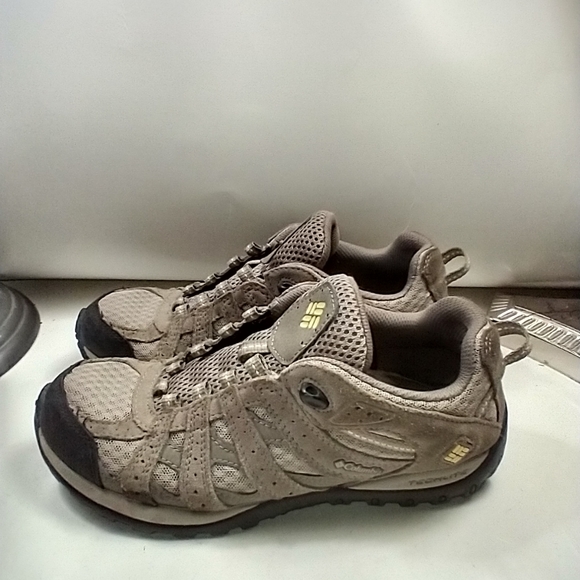Columbia Redmond Trail Shoes BL3948-103 Women's sz 7.5. - Picture 3 of 10